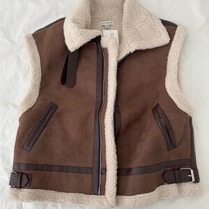 Women’s Sherpa Vest